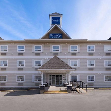 Travelodge By Wyndham Fort Mcmurray Exterior foto