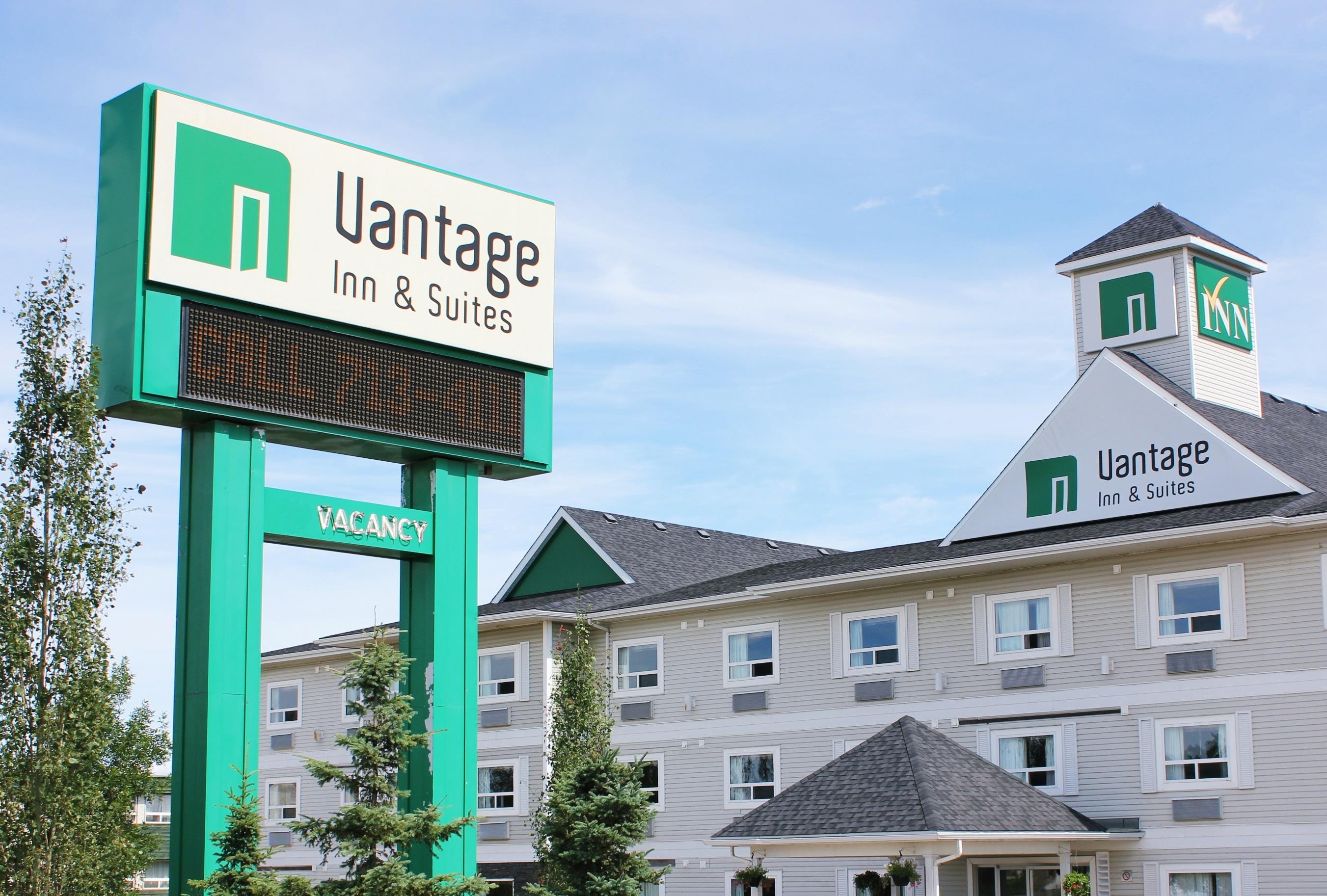 Travelodge By Wyndham Fort Mcmurray Exterior foto